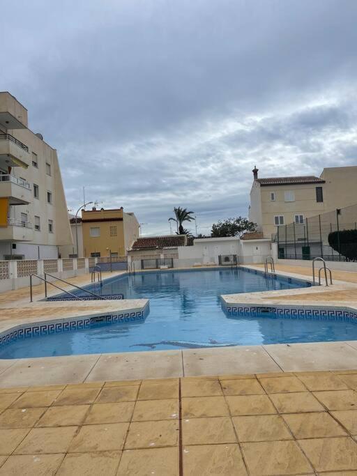 Agradable Apto A Pie De Playa Caleta De Velez Exterior foto